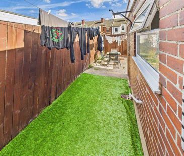 2 bedroom terraced house to rent - Photo 6