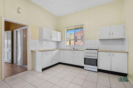 46 Havelock Street, Mayfield NSW 2304 - House For Rent | Domain - Photo 4