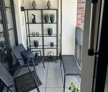 Möblierte 2-Zimmer-Wohnung im 10. OG mit Blick über Hamburg - Photo 5