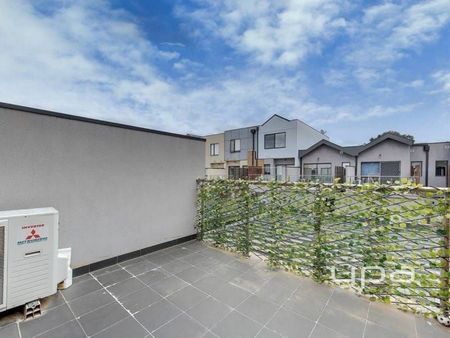 Relaxed Living, Premium Location - Photo 5