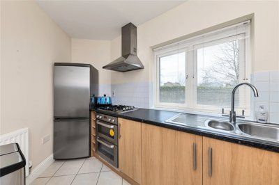 Gladeside, Cambridge, Cambridgeshire, CB4 1EL - Photo 4