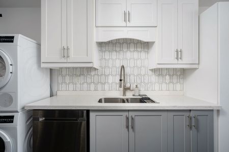 For Lease - 28 Macklem Avenue, Toronto, Ontario - Photo 3