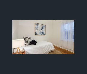 Charming 3 bedroom home - Photo 6