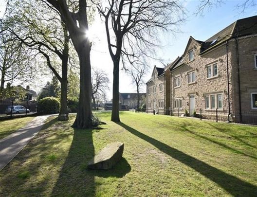 West Park Mews, Macclesfield - Photo 1