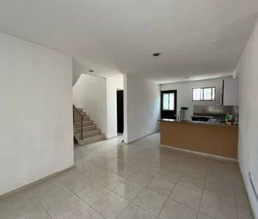 Casa en renta en Fracc los Héroes Mérida en esquina - Photo 3