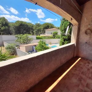 Location Appartement 1 pièce 27m² CHATEAUNEUF LES MARTIGUES 13220 - Photo 3