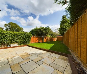 3 bedroom semi-detached house to rent - Photo 2