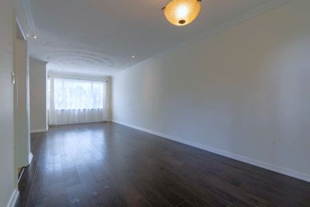 For Lease - 714 Dunlop Street Unit# (UPPER), Whitby, Ontario - Photo 2