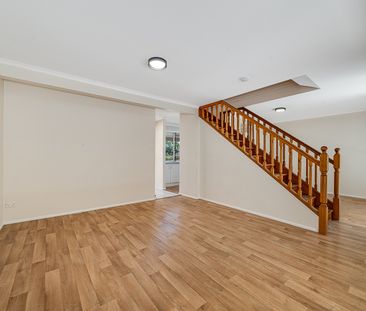 16/5 Rowe Close, Wishart QLD 4122 - Townhouse For Rent | Domain - Photo 3