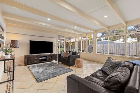 Tropical Coastal Retreat- includes pool and lawn maintenance - Photo 5