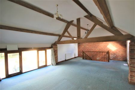 2 bedroom barn conversion to let - Photo 2