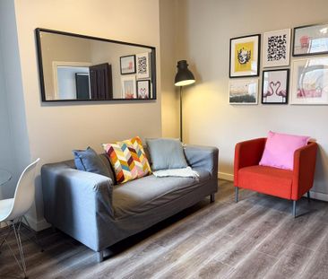 3 bedroom terraced house to rent - Photo 3