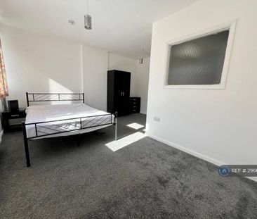 1 bedroom in a house share to rent - Photo 6