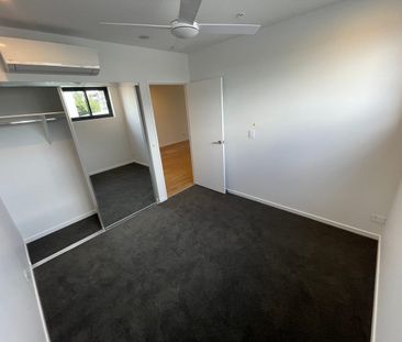 Brand-New Three-Bedroom Apartment for Rent - 2 Andrews Street, Cannon Hill - Photo 2