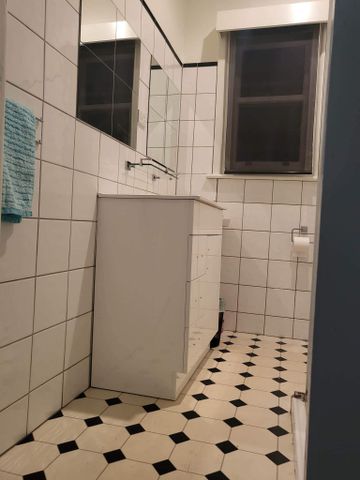 East Melbourne - Photo 5