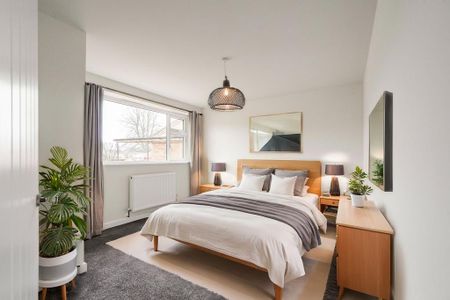 3 bedroom detached bungalow to rent - Photo 4