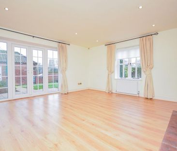 2 bedroom barn conversion to rent - Photo 1