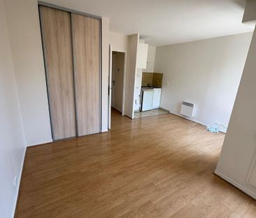 Location Appartement 1 pièce 23m² - Photo 6