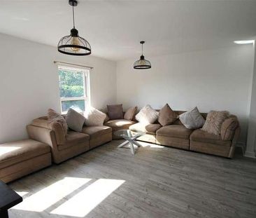 Half Edge Lane, Monton, Manchester, M30 - Photo 4