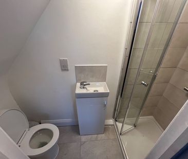 Room in a Shared Flat, Myddleton Road, N22 - Photo 6