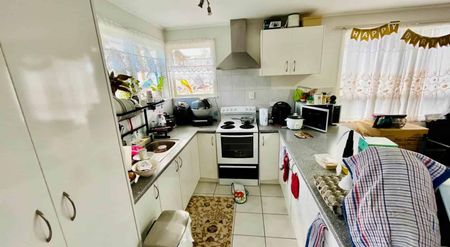 3 Bedroom Family Home - Photo 4