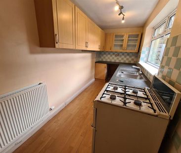 2 bedroom terraced house to rent - Photo 5