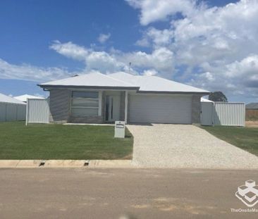 Brand New 4 Bedroom Home - Photo 3