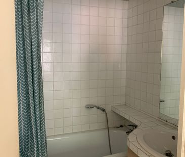 Location Appartement 1 pièce 20m² LYON 7ème - Photo 4