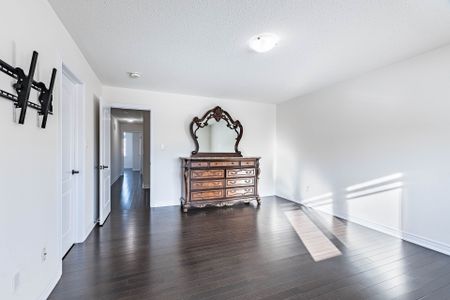 For Lease - 11 SPOKANNE Street, Brampton, Ontario - Photo 5