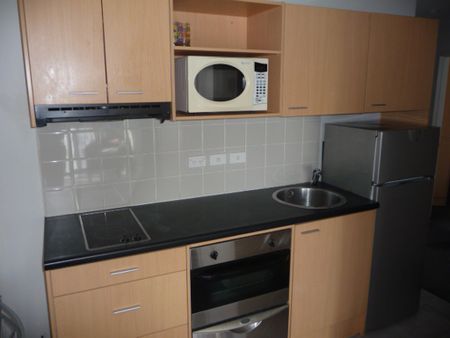 1 Bedroom Including Power, Water & Internet - Photo 5