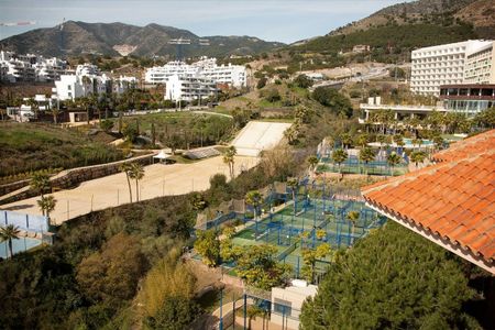 Atico en alquiler en Reserva del Higueron, Fuengirola - Photo 3