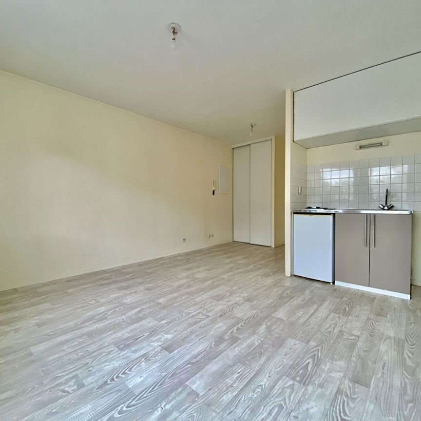Location Appartement 1 pièce 21m² - Photo 1
