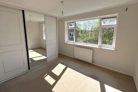 Plantation Road, Amersham, Buckinghamshire,HP6 - Photo 2