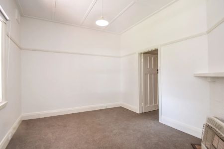 Centrally Located Timeless Beauty! - Photo 4