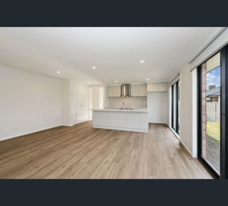 22A John Street, Kangaroo Flat, Vic 3555 - Photo 2