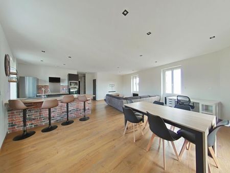 Location Appartement 4 pièces Meublé 92m² ROMANS SUR ISERE 26100 - Photo 2