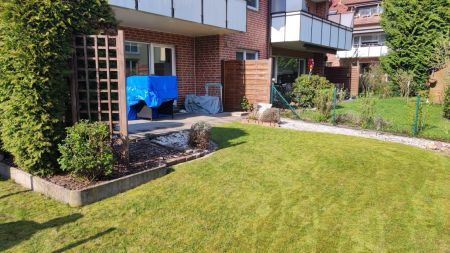 Erdgeschosswohnung mit Terrasse, eigenem Garten, Garage etc. in zentraler ruhiger Lage. Einbauküche möglich! - Foto 2