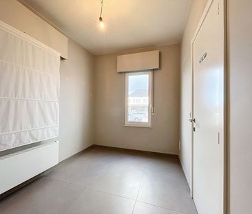 Zeer ruime villa met 4 slpkrs gelegen op TOP locatie - Photo 2