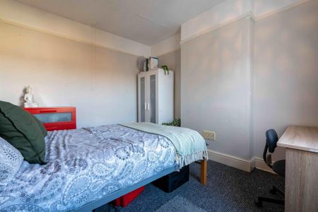 5 bedroom terraced house to rent - Photo 5