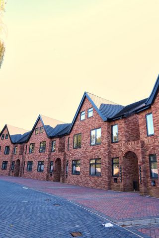 4 bedroom semi-detached house to rent - Photo 5