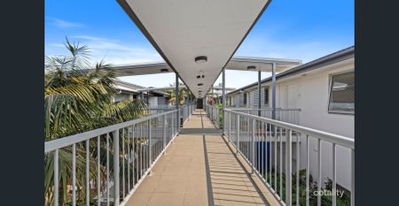 Perfect Location in the heart of Annerley Precinct - Photo 5