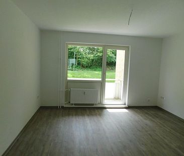 Praktische 3-Zimmer-Wohnung mit Tapete Boden - Foto 1