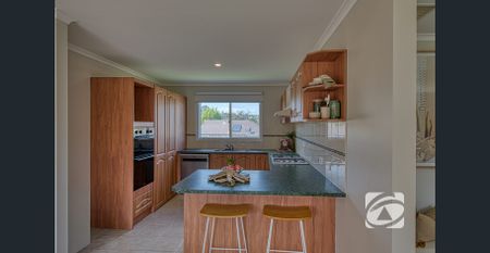 FAMILY HAVEN - Photo 2