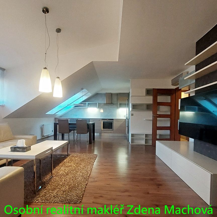 Pronájem bytu 3+kk 92 m² - Fotografie 1