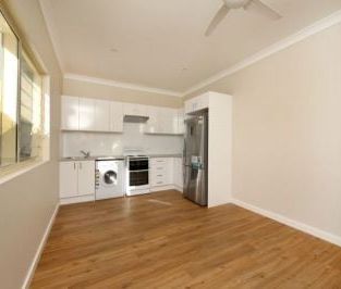 Fully Renovated Unit In The Heart of Hamilton! - Photo 5