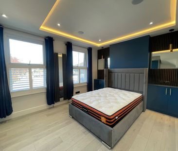 Room in a Shared House, Dagnall Park, SE25 - Photo 3