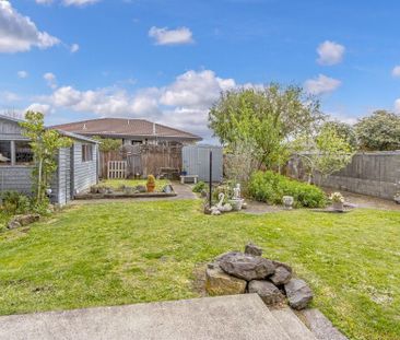 Spacious Three-Bedroom Home in Quiet Parklands Cul-de-Sac - Photo 6