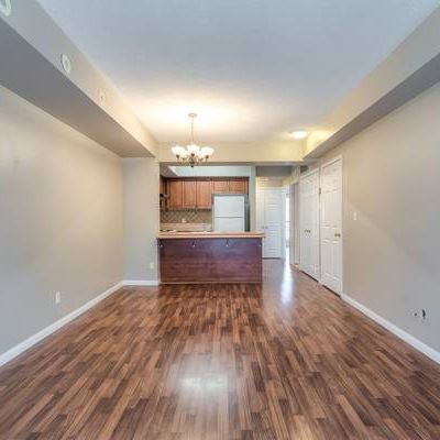 Charming 2-Bed Townhouse at Islington and Finch - Photo 4