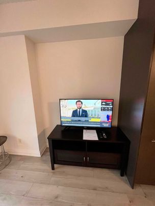 Yorkville Avenue - Photo 1