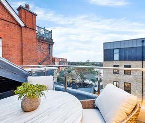 Palace Wharf Apartments, Rainville Road, Fulham, London W6 - Photo 2